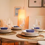 Apartamento Ahoi Homes - Stilvoller Altbau Im Herzen Kiels *