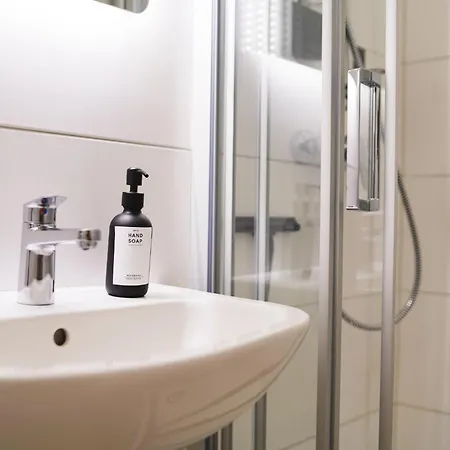 Ahoi Homes - Stilvoller Altbau Im Herzen Kiels Lägenhet *