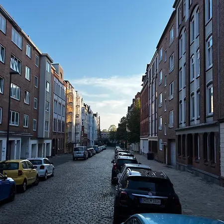 Ahoi Homes - Stilvoller Altbau Im Herzen Kiels